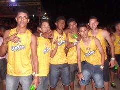 Oktober 10 Anos